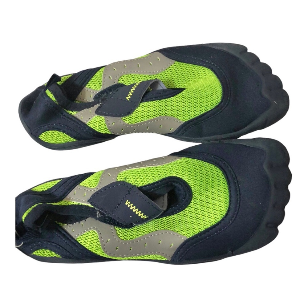 NEWTZ little boys navy blue & green UPF 50+ sun‎ protected water shoes size 13-1